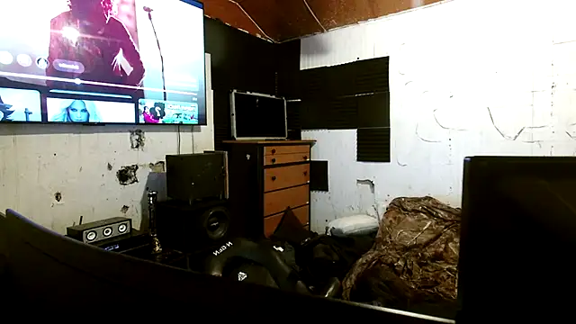 nuttyking2022 online show from 3, 11, 2025