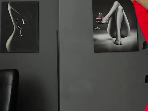 Snapshot of karlyjons12 chatting on 8, 1, 2026 karlyjons12 online show from 8, 1, 2026