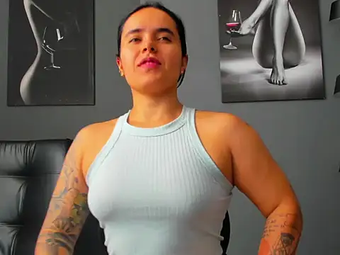 Snapshot of karlyjons12 chatting on 9, 1, 2026 karlyjons12 online show from 9, 1, 2026