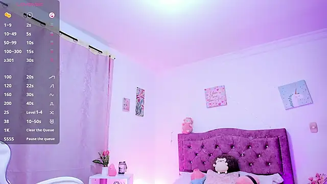 Snapshot of emilly_star chatting on 9, 3, 2025 emilly star online show from 9, 3, 2025
