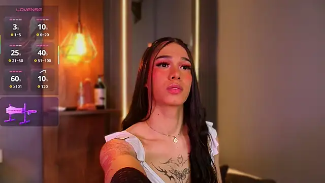  DANNA JONES online show from 26, 9, 2025