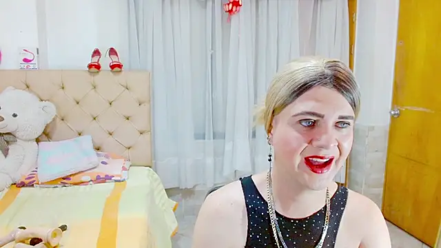 Snapshot of Dolldirtyxxx chatting on 20, 5, 2026 Dolldirtyxxx online show from 20, 5, 2026