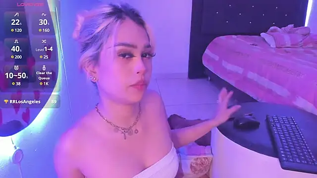  Charlottequeen online show from 20, 2, 2025