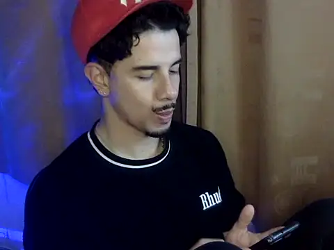 Snapshot of venusfranco_94 chatting on 16, 11, 2025 venusfranco 94 online show from 16, 11, 2025