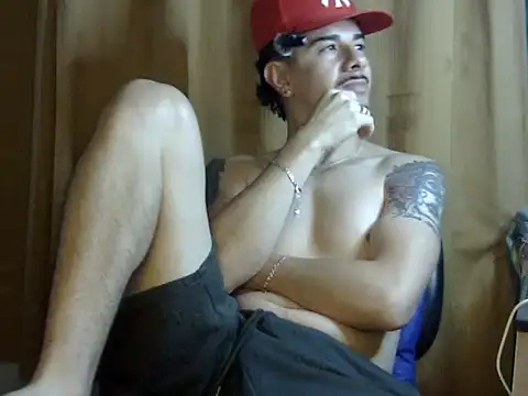 Snapshot of venusfranco_94 chatting on 14, 12, 2025 venusfranco 94 online show from 14, 12, 2025