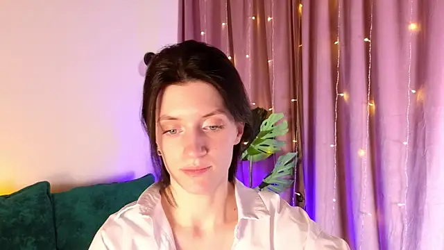 Snapshot of roxy_riot_ chatting on 14, 2, 2025 roxy riot online show from 14, 2, 2025