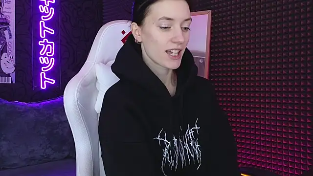 Snapshot of roxy_riot_ chatting on 3, 3, 2025 roxy riot online show from 3, 3, 2025