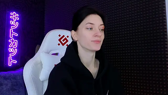 Snapshot of roxy_riot_ chatting on 16, 3, 2025 roxy riot online show from 16, 3, 2025