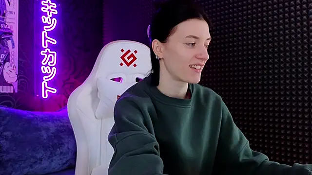 Snapshot of roxy_riot_ chatting on 22, 3, 2025 roxy riot online show from 22, 3, 2025