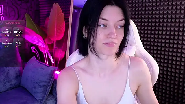 Snapshot of roxy_riot_ chatting on 18, 9, 2025 roxy riot online show from 18, 9, 2025