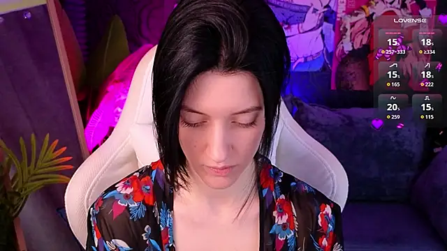 Snapshot of roxy_riot_ chatting on 18, 10, 2025 roxy riot online show from 18, 10, 2025