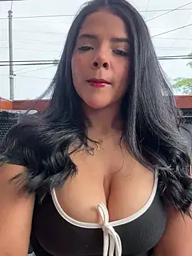 HannahFiore online show from 12, 2, 2025