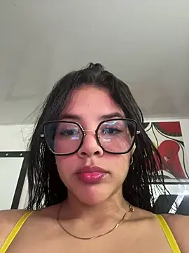 HannahFiore online show from 27, 2, 2025