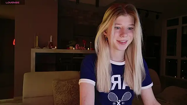 Bella amory online show from 26, 2, 2025