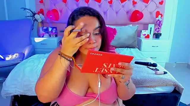 KourtneyEvans online show from 6, 3, 2025