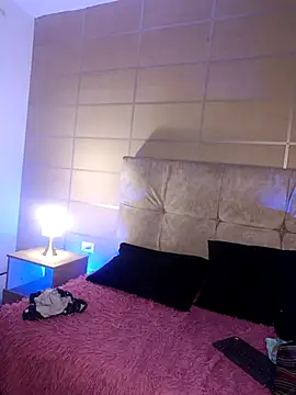 Snapshot of _michonne_ chatting on 13, 9, 2025  michonne  online show from 13, 9, 2025