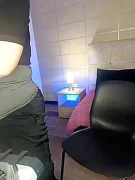 Snapshot of _michonne_ chatting on 3, 10, 2025  michonne  online show from 3, 10, 2025