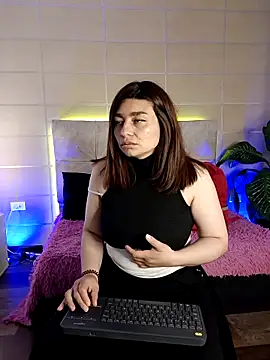 Snapshot of _michonne_ chatting on 22, 10, 2025  michonne  online show from 22, 10, 2025