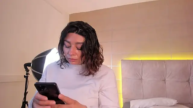 Snapshot of _michonne_ chatting on 15, 5, 2026 michonne online show from 15, 5, 2026