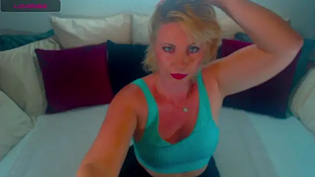 Snapshot of Lex_McQueen chatting on 12, 5, 2026 Lex McQueen online show from 12, 5, 2026