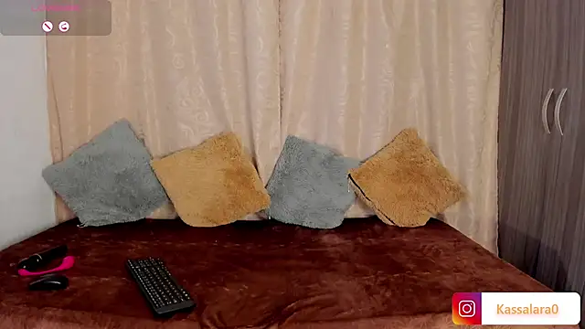 kassandra Lara online show from 19, 9, 2025