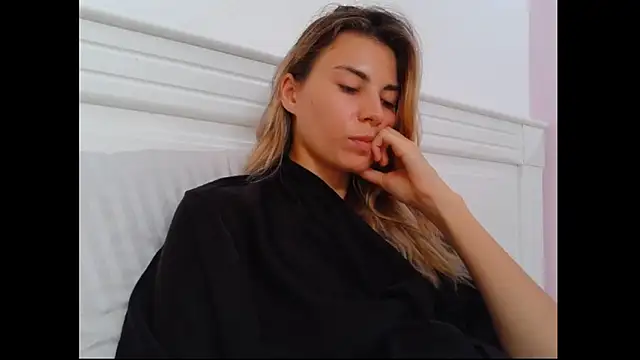 Goddess Lia online show from 6, 2, 2025