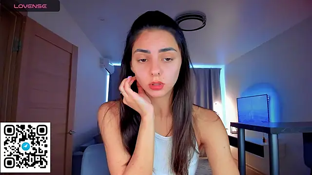 EmiliaZen online show from 19, 9, 2025