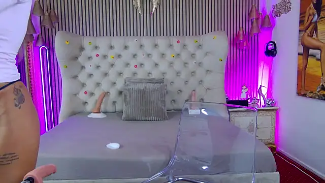 Snapshot of PlayfulShow chatting on 18, 10, 2025 PlayfulShow online show from 18, 10, 2025