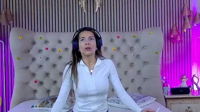 Snapshot of PlayfulShow chatting on 6, 1, 2026 PlayfulShow online show from 6, 1, 2026