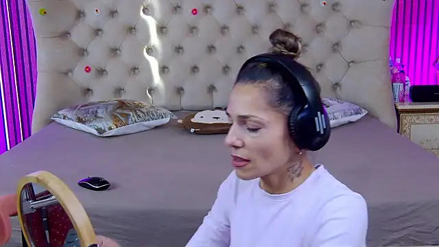 Snapshot of PlayfulShow chatting on 12, 1, 2026 PlayfulShow online show from 12, 1, 2026