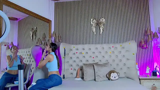 PlayfulShow online show from 7, 4, 2026