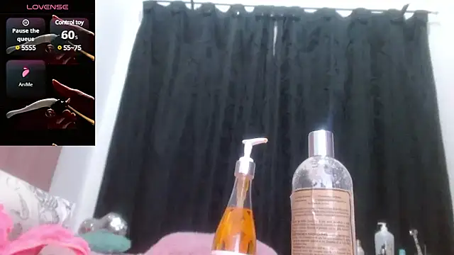 Snapshot of dulcecataliina chatting on 4, 3, 2025 dulcecataliina online show from 4, 3, 2025