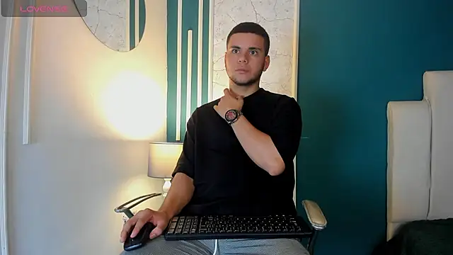 Sebastian Phoenix online show from 10, 2, 2025