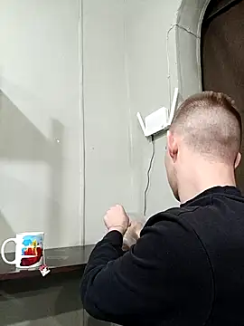 Dimyanmodel online show from 9, 3, 2025