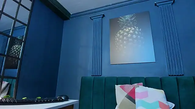 scarlet edwars online show from 17, 2, 2026