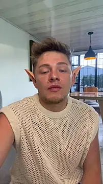 Snapshot of Angel_Montiell chatting on 31, 10, 2025 Angel Montiell online show from 31, 10, 2025