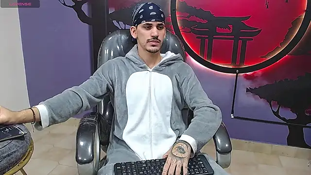 Dirty Kingg online show from 26, 10, 2025