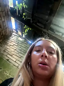 Snapshot of hotamanda01 chatting on 26, 10, 2025 hotamanda01 online show from 26, 10, 2025