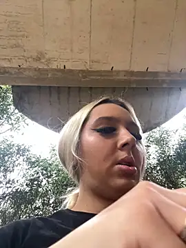 Snapshot of hotamanda01 chatting on 3, 12, 2025 hotamanda01 online show from 3, 12, 2025