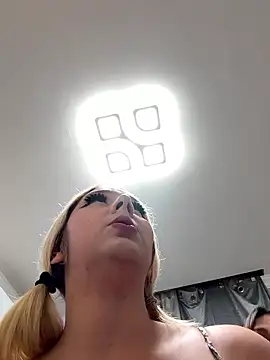 Snapshot of hotamanda01 chatting on 5, 1, 2026 hotamanda01 online show from 5, 1, 2026