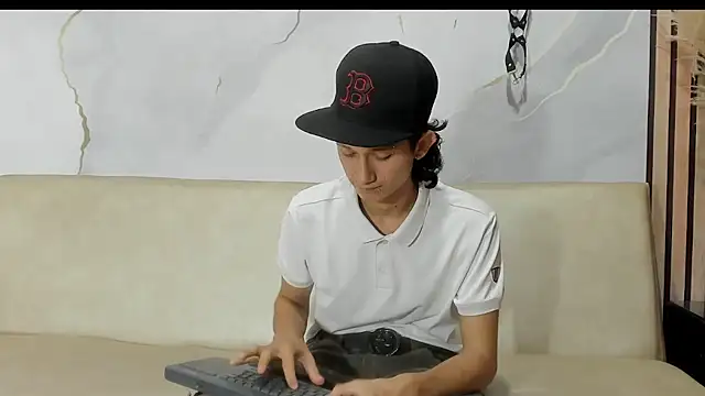 LucioDelDuque online show from 20, 2, 2025