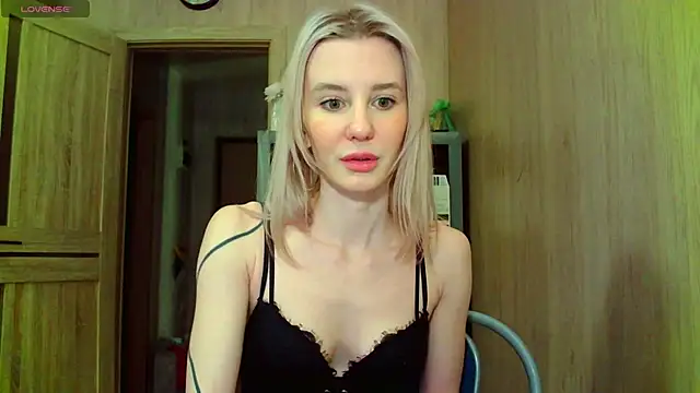 Snapshot of Caramel_piegirl chatting on 15, 2, 2025 Caramel piegirl online show from 15, 2, 2025