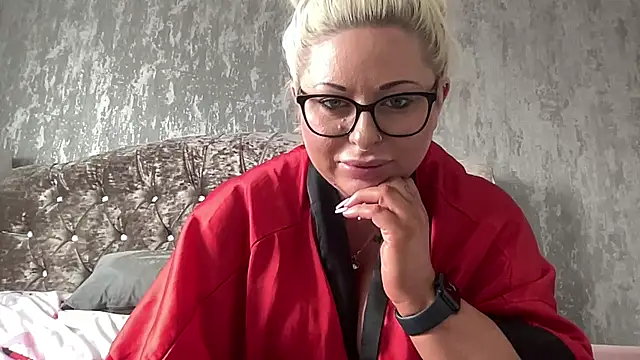 Snapshot of GemaJBusty chatting on 3, 3, 2025 GemaJBusty online show from 3, 3, 2025