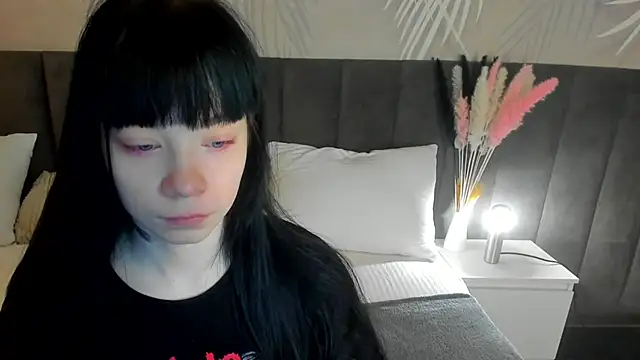 Snapshot of SkinyJoyce chatting on 24, 2, 2025 SkinyJoyce online show from 24, 2, 2025