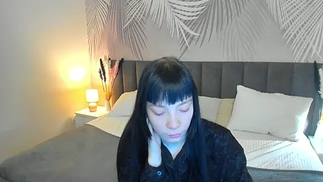 Snapshot of SkinyJoyce chatting on 1, 3, 2025 SkinyJoyce online show from 1, 3, 2025