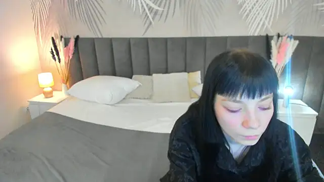 Snapshot of SkinyJoyce chatting on 1, 3, 2025 SkinyJoyce online show from 1, 3, 2025