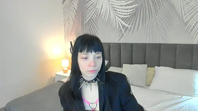 Snapshot of SkinyJoyce chatting on 3, 3, 2025 SkinyJoyce online show from 3, 3, 2025