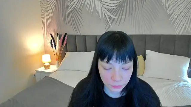 Snapshot of SkinyJoyce chatting on 11, 3, 2025 SkinyJoyce online show from 11, 3, 2025