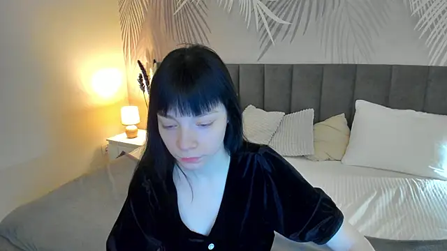 Snapshot of SkinyJoyce chatting on 12, 3, 2025 SkinyJoyce online show from 12, 3, 2025
