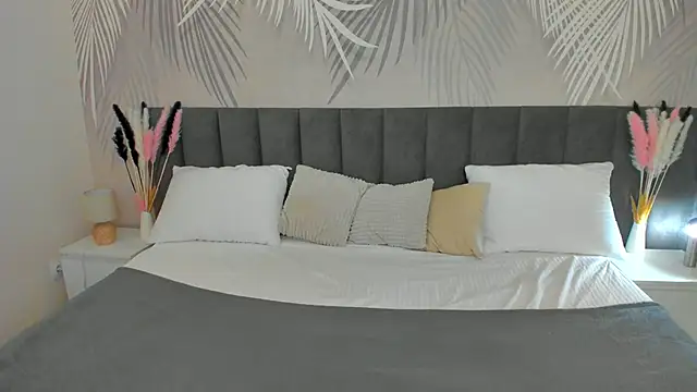 Snapshot of SkinyJoyce chatting on 17, 3, 2025 SkinyJoyce online show from 17, 3, 2025